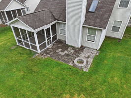  Photo 48