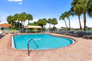 Silverlakes Pool