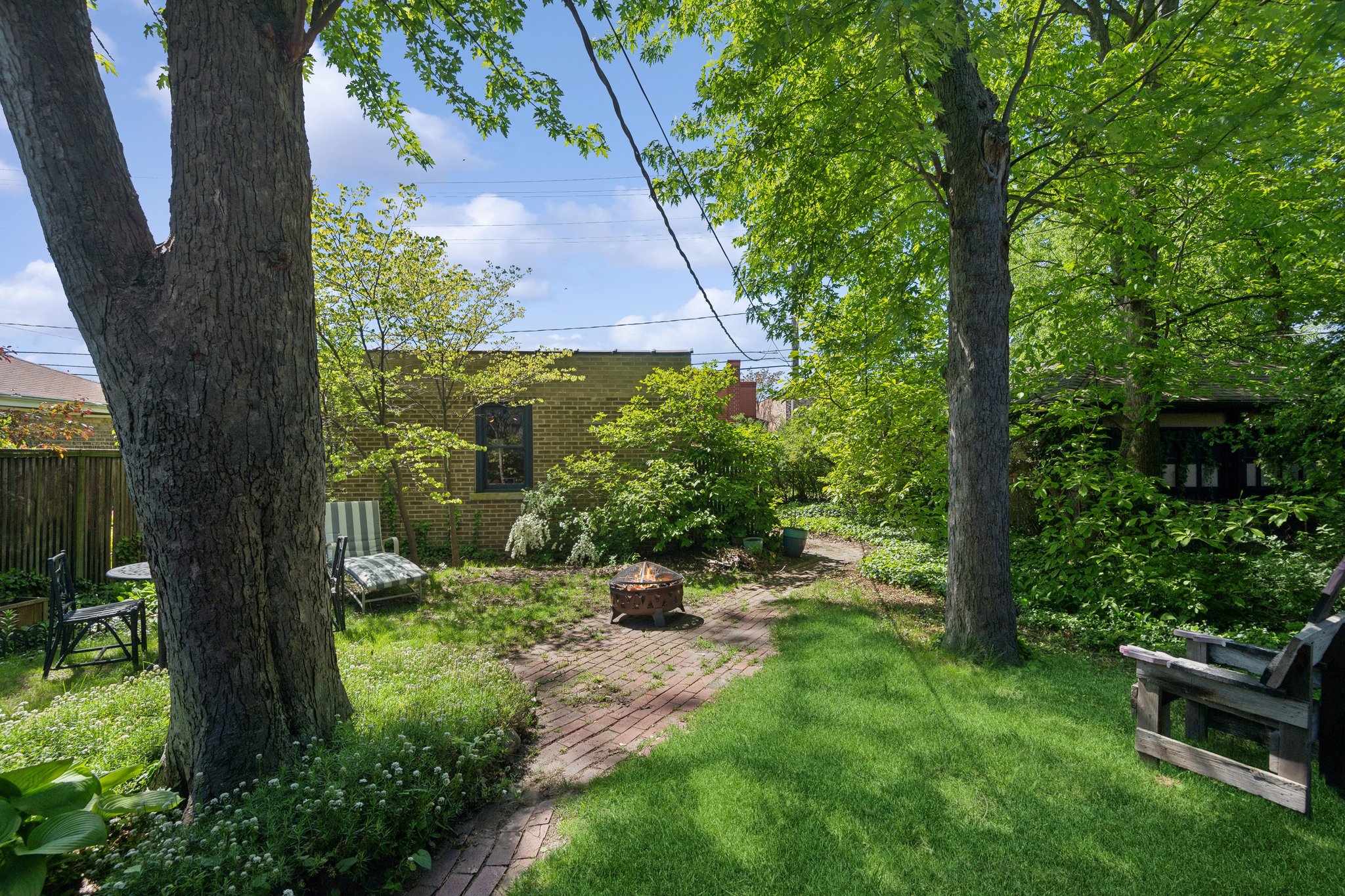 1114 Dobson St_021.jpg
