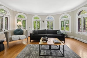 1114 Dobson St_010.jpg
