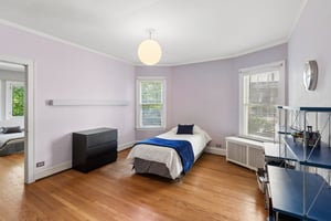 1114 Dobson St_013.jpg