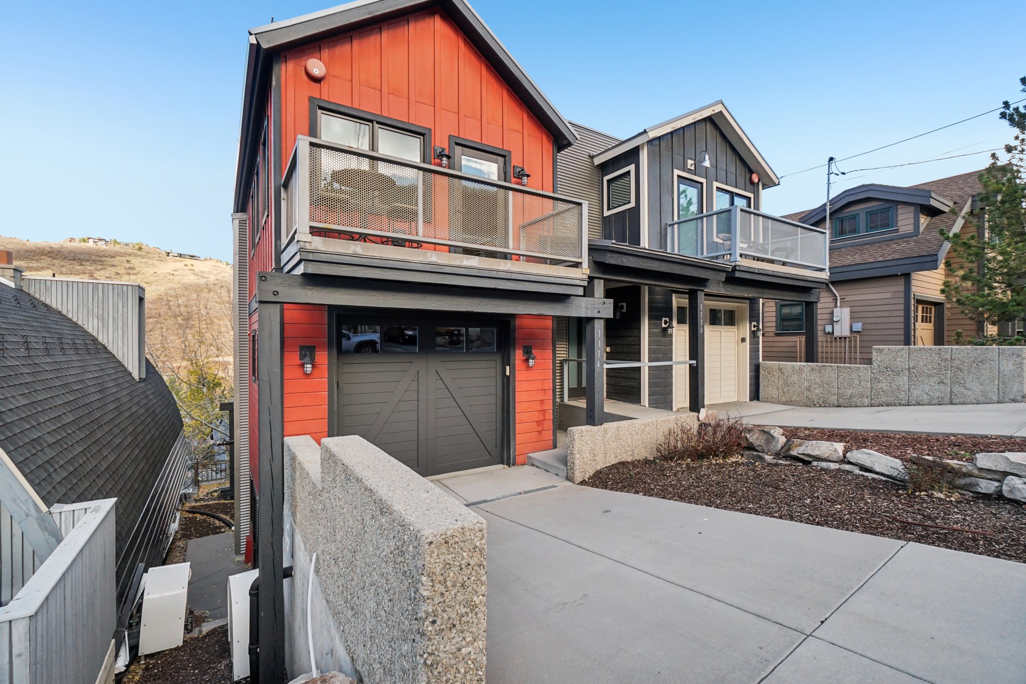 Empire Ave-L0711-002.jpg