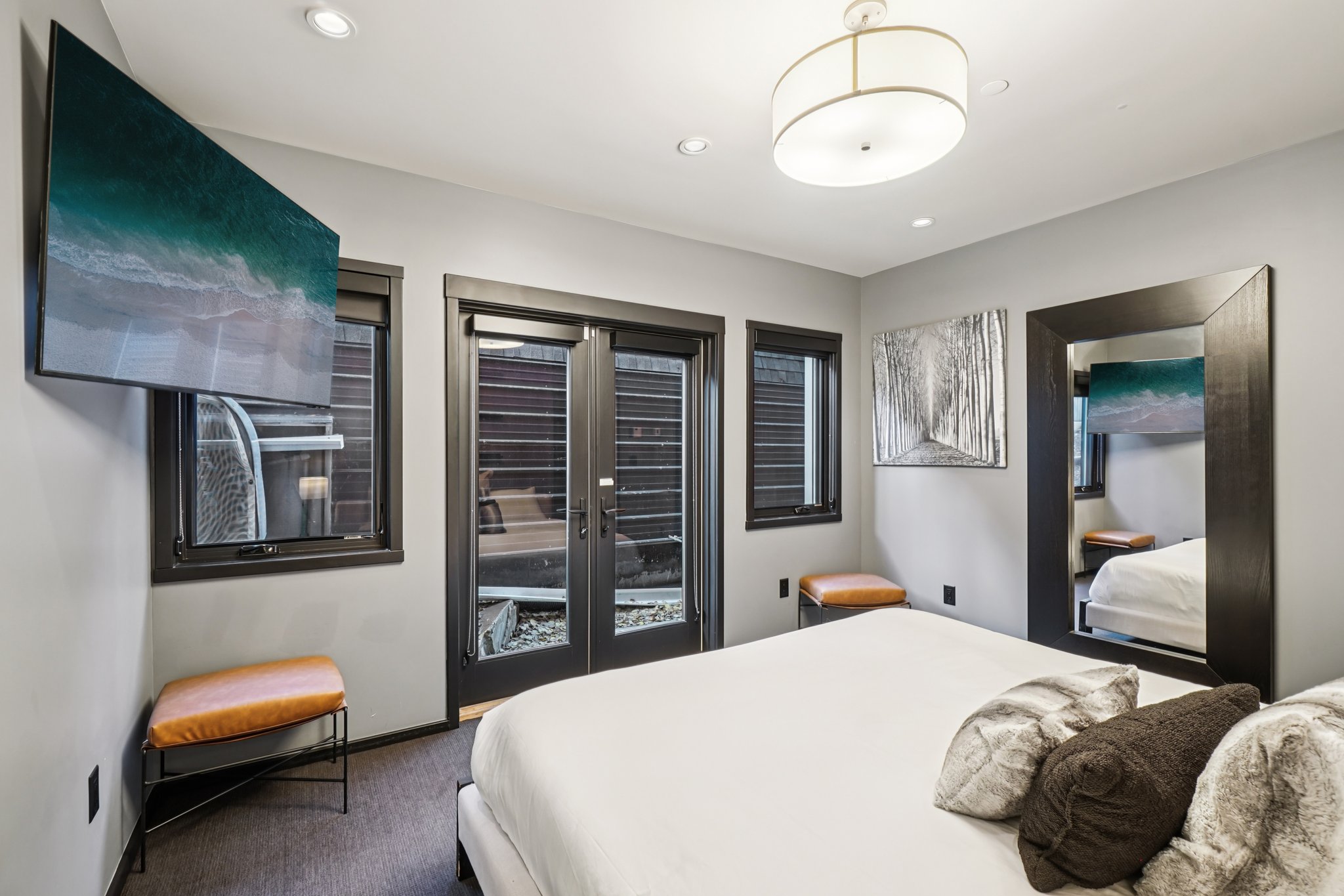 Empire Ave-L0711-028.jpg