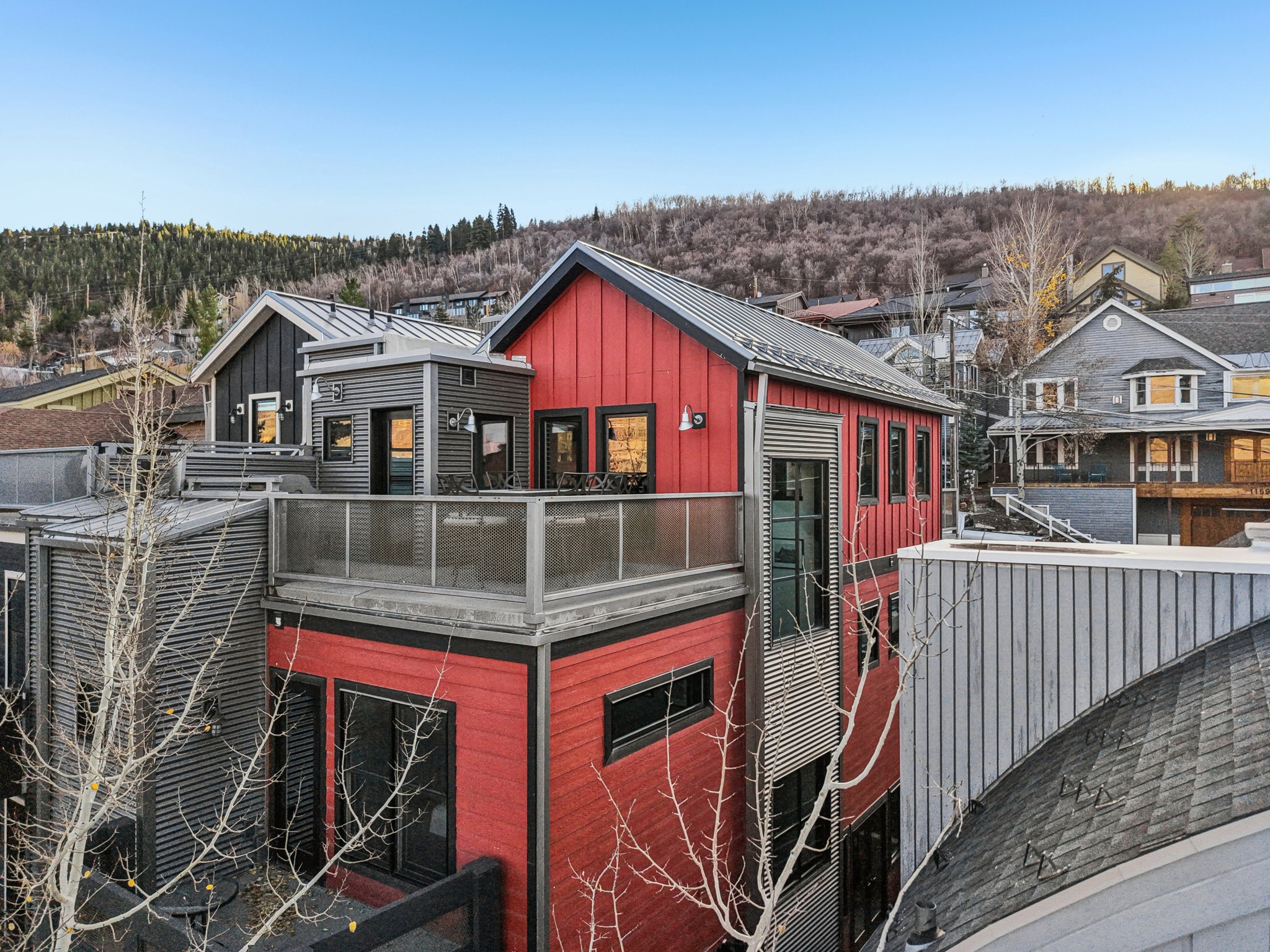 Empire Ave-L0711-053.jpg