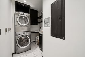 Empire Ave-L0711-030.jpg