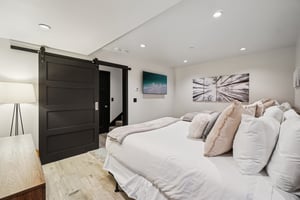 Empire Ave-L0711-032.jpg