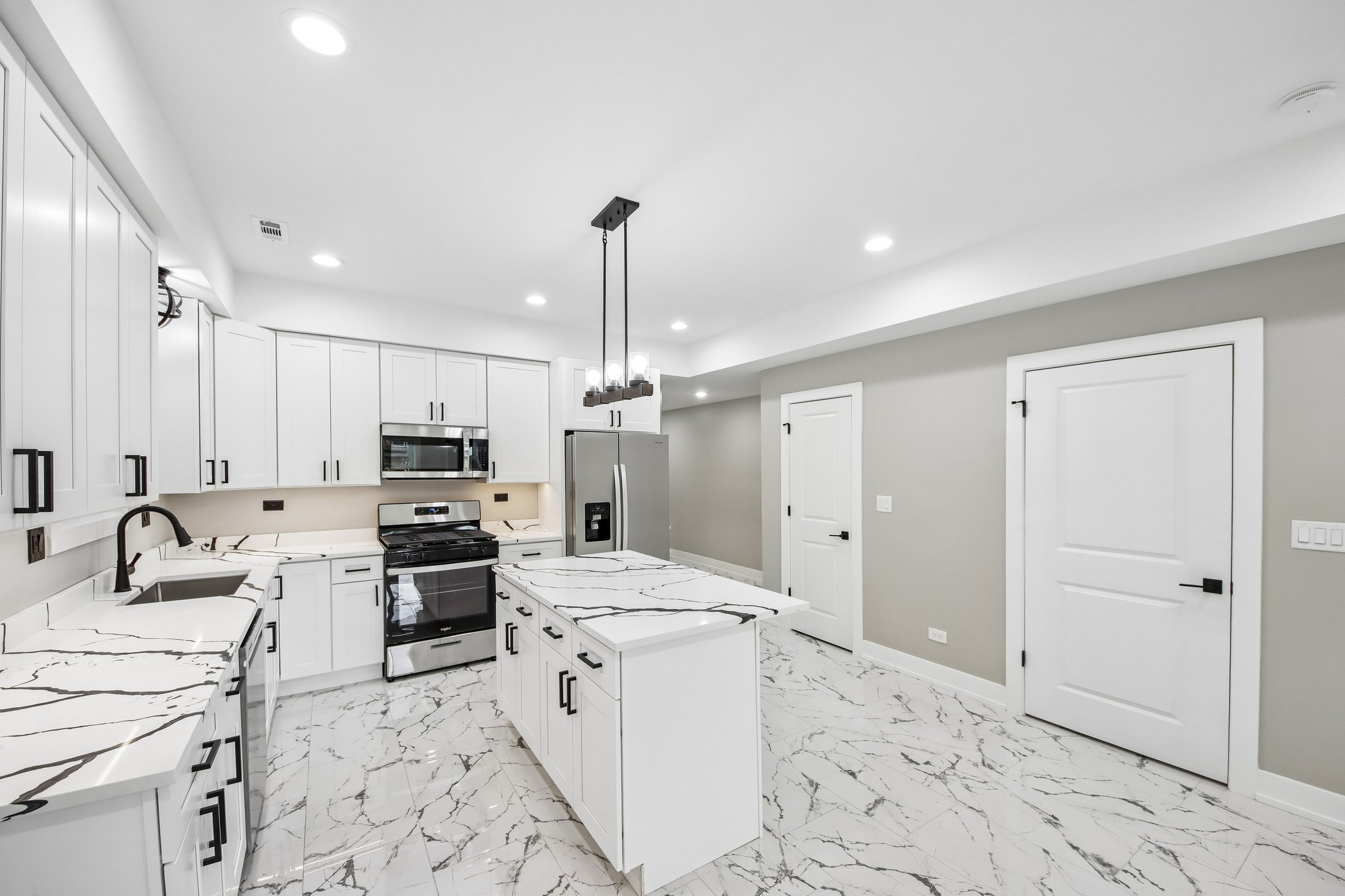 N 19th Ave-S3008-007.jpg