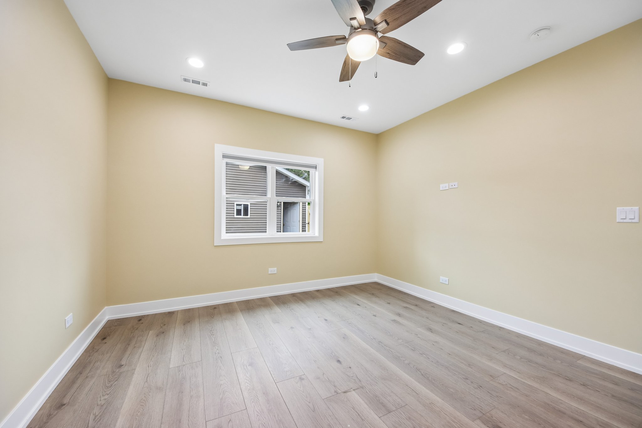 N 19th Ave-S3008-020.jpg