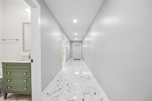 N 19th Ave-S3008-016.jpg