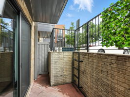 Patio w/access to parking lot