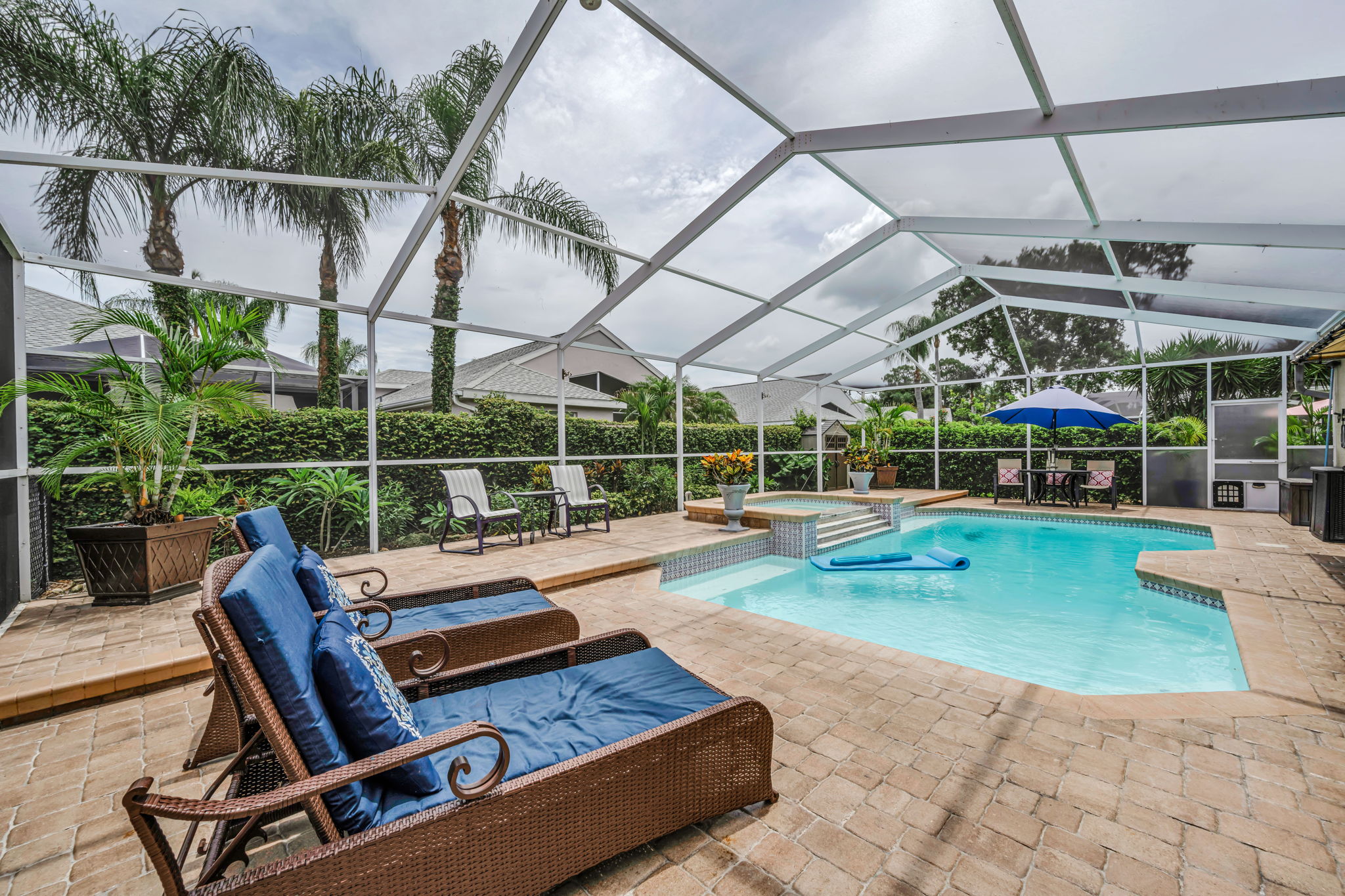 Pool 4