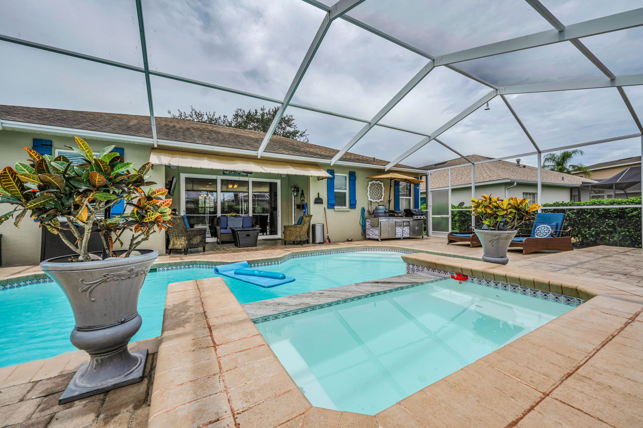 Pool 7