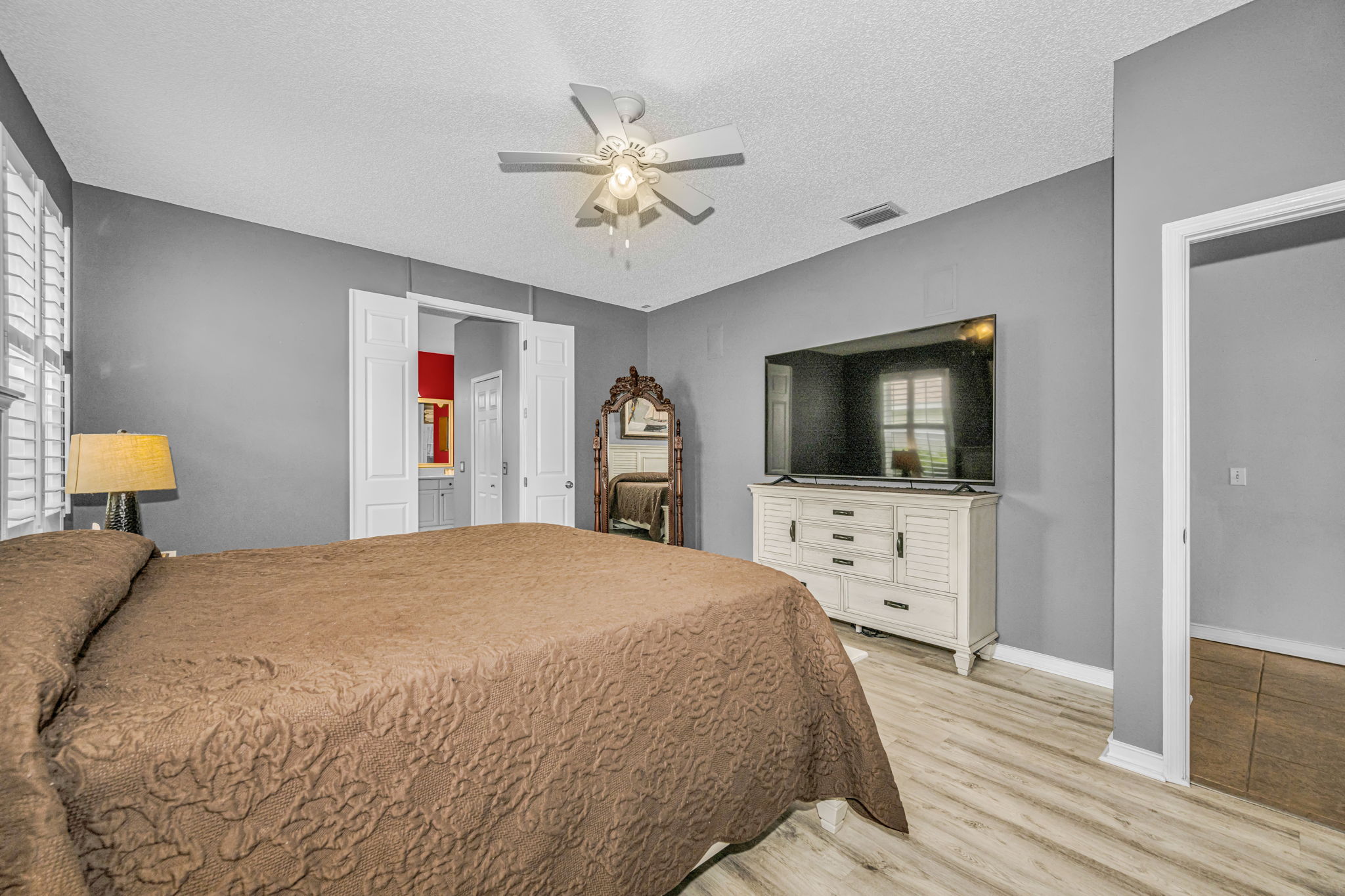 Primary Bedroom 1b