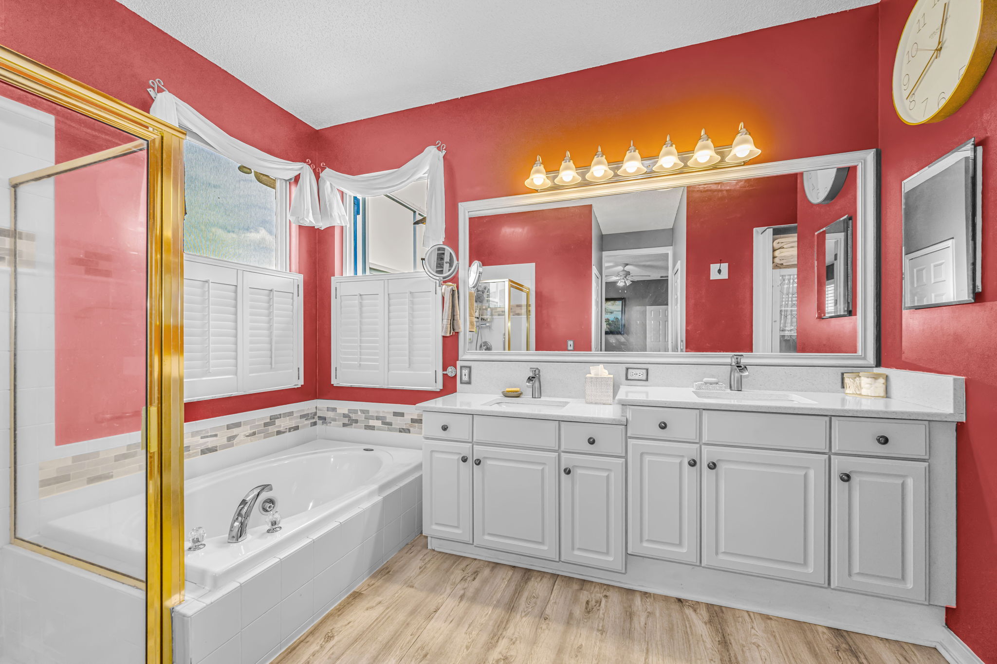 Primary Bathroom 1a-e