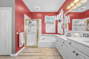 Primary Bathroom 1b-e