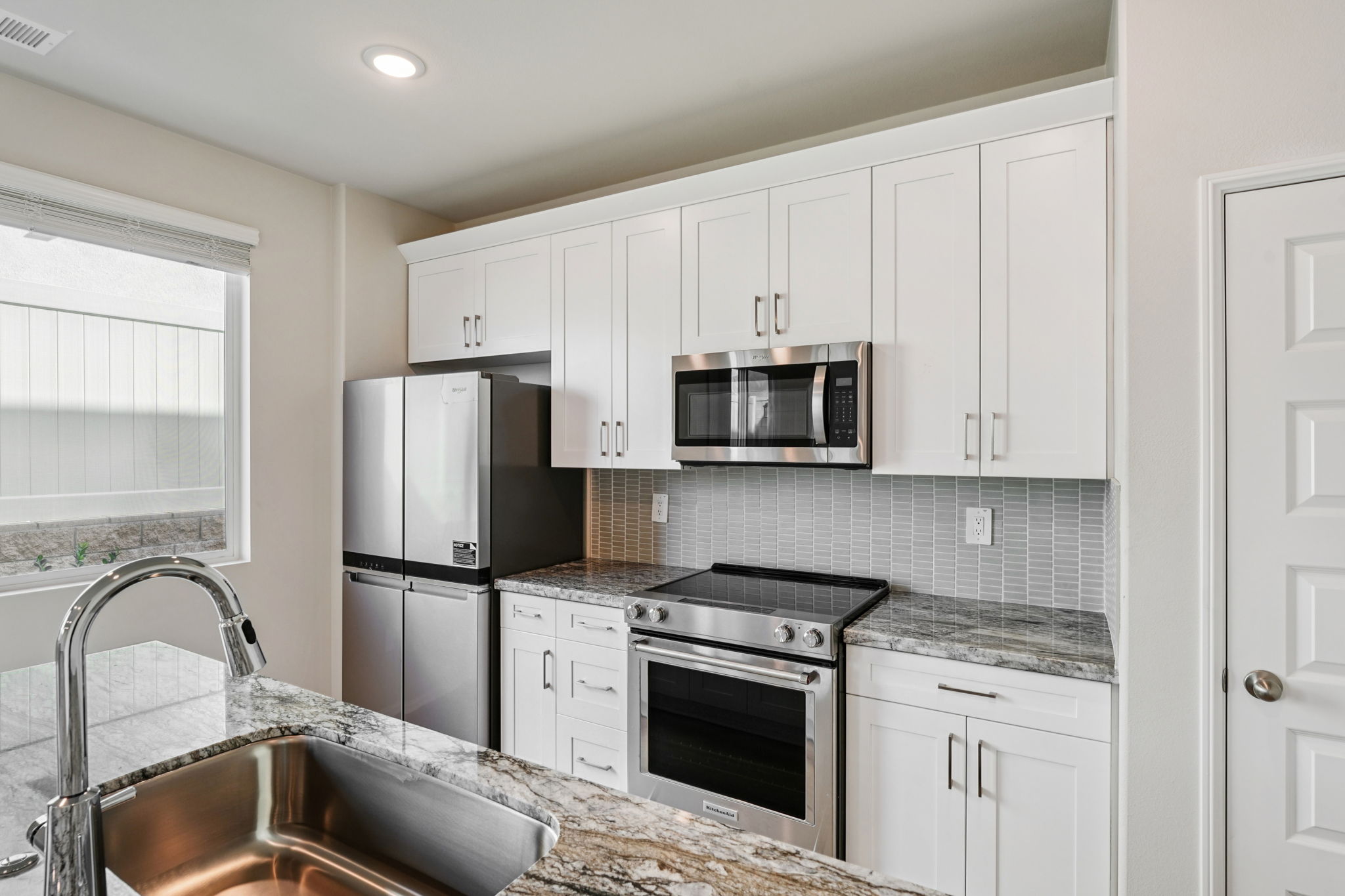 SoCal - Willow at Live Oak - 1114 Tropic Ct Redlands CA 92374 - 007