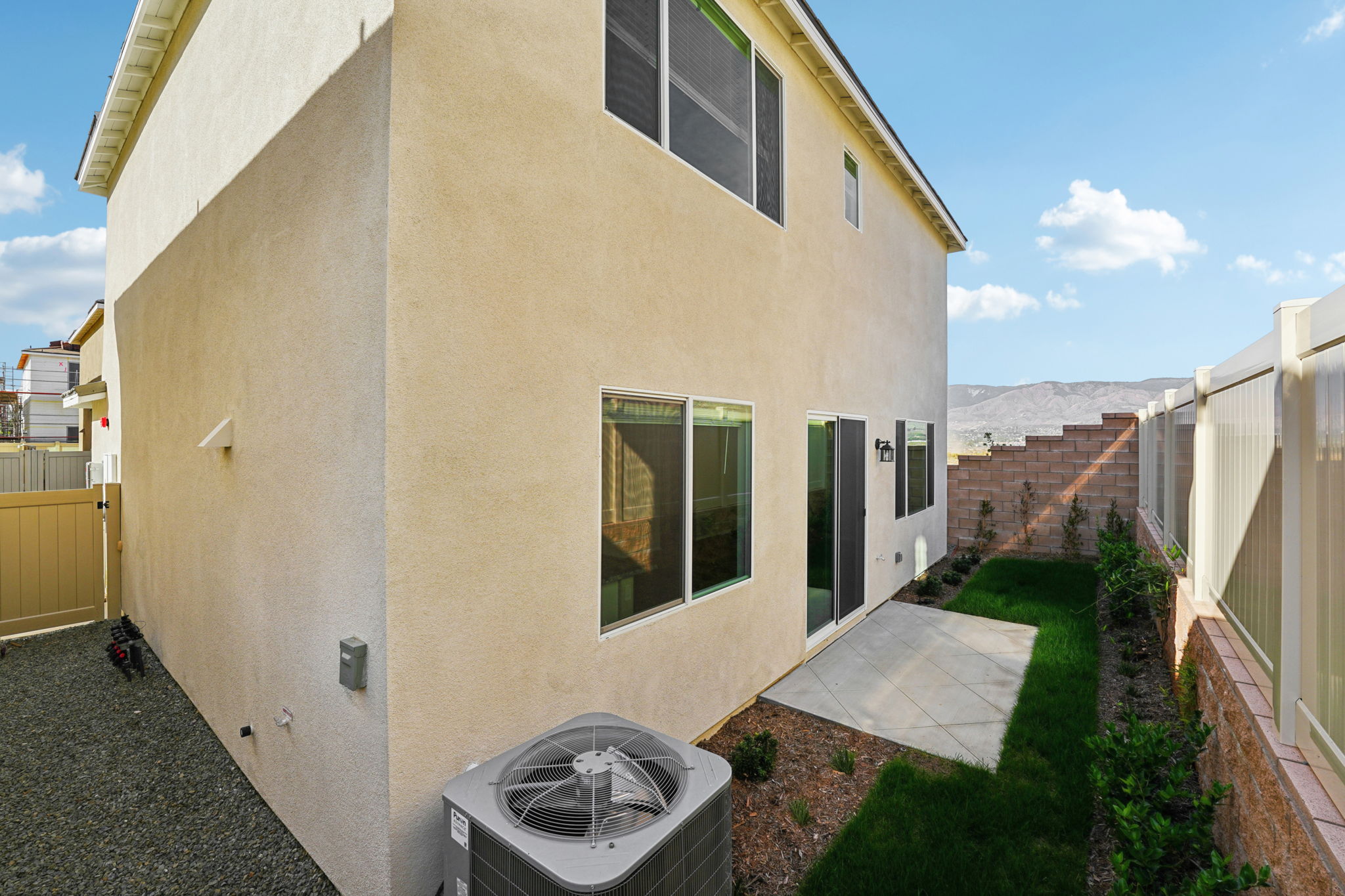 SoCal - Willow at Live Oak - 1114 Tropic Ct Redlands CA 92374 - 023