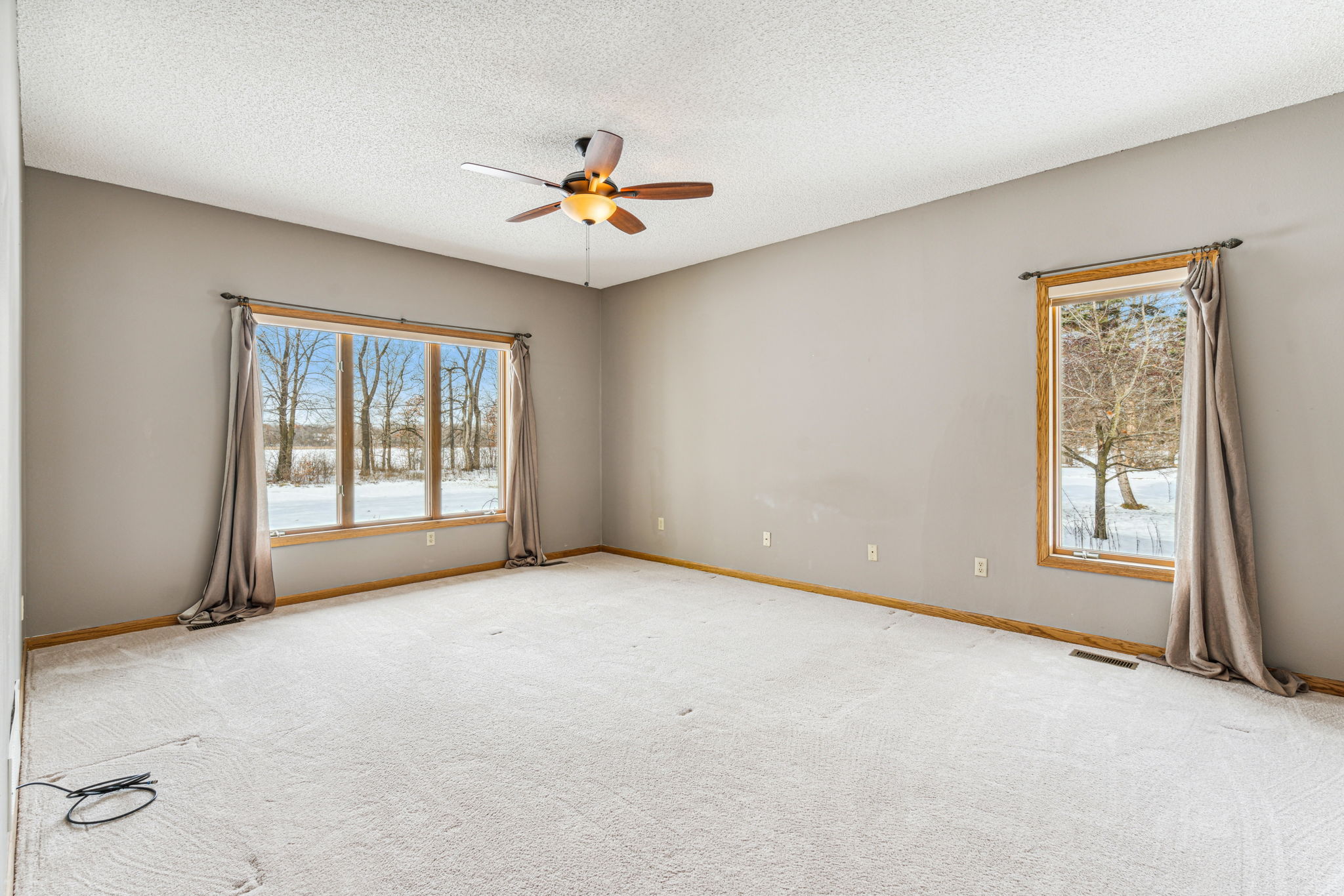 12_Interior