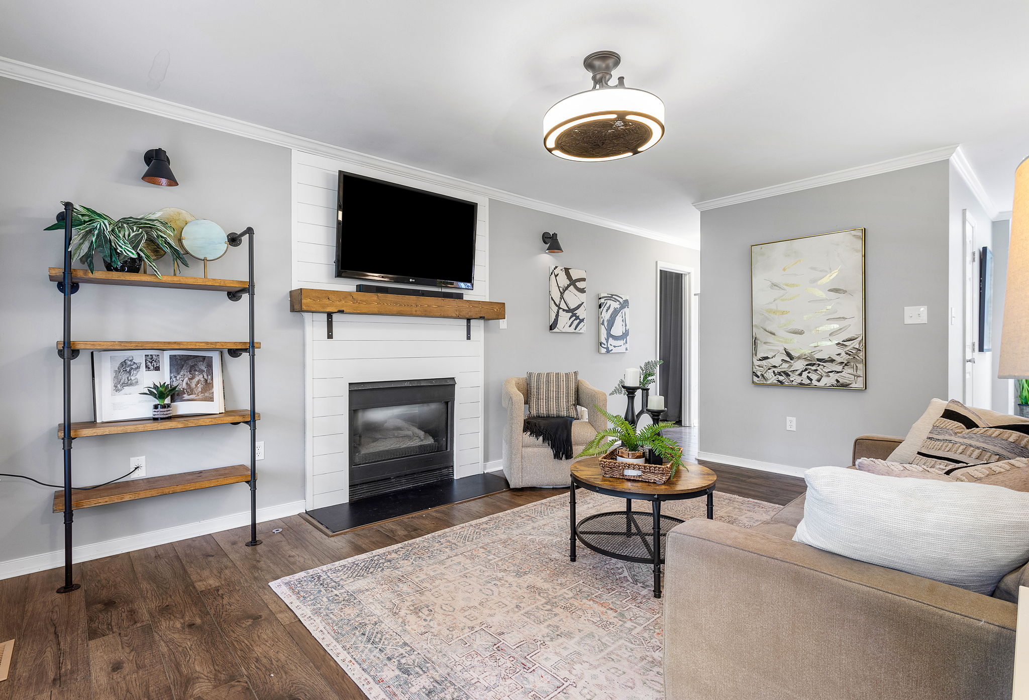 08-Family Room