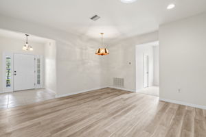  Photo 0