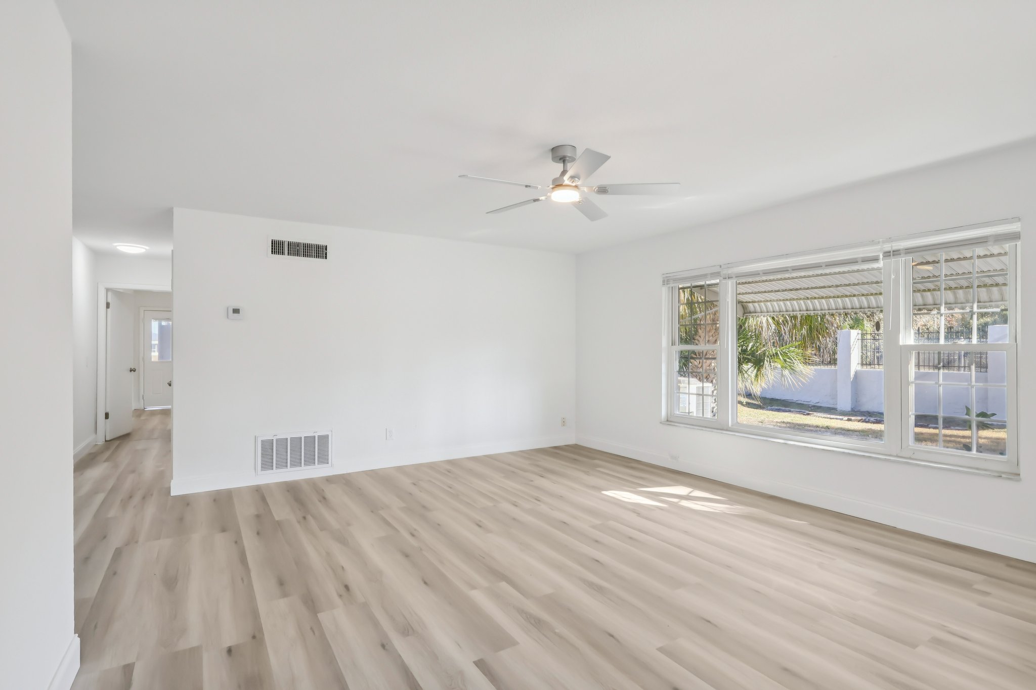 Acme Dr-S2201-007.jpg