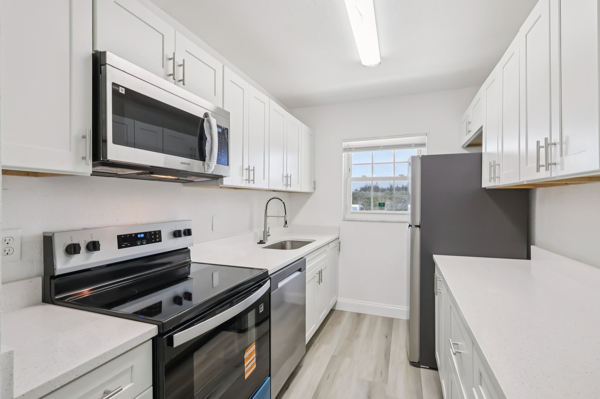 Acme Dr-S2201-010.jpg