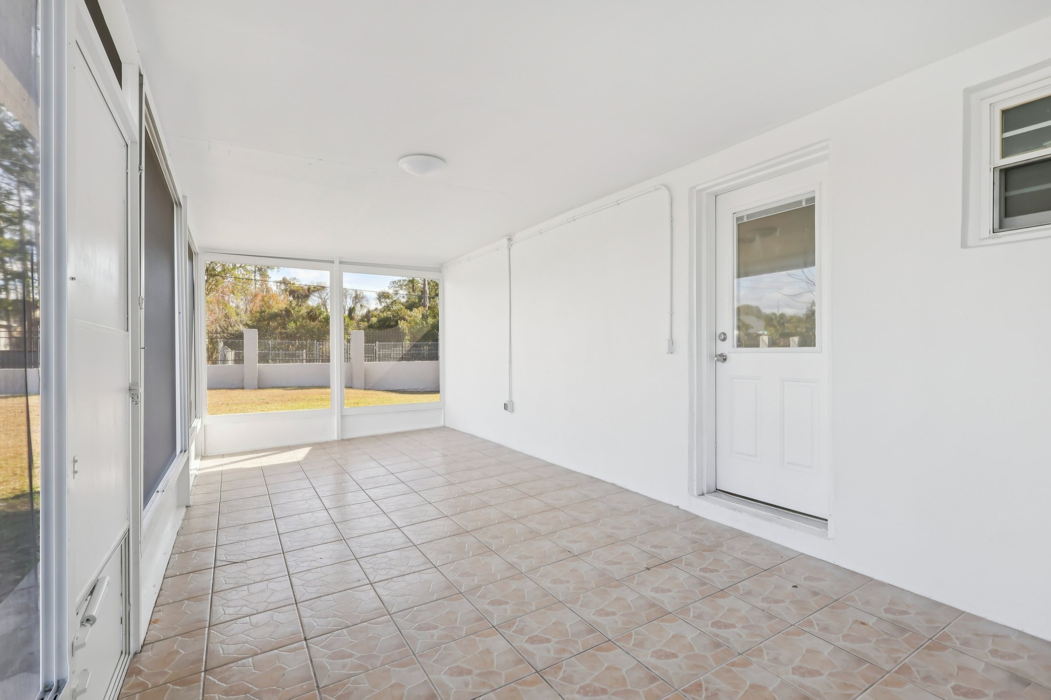 Acme Dr-S2201-028.jpg