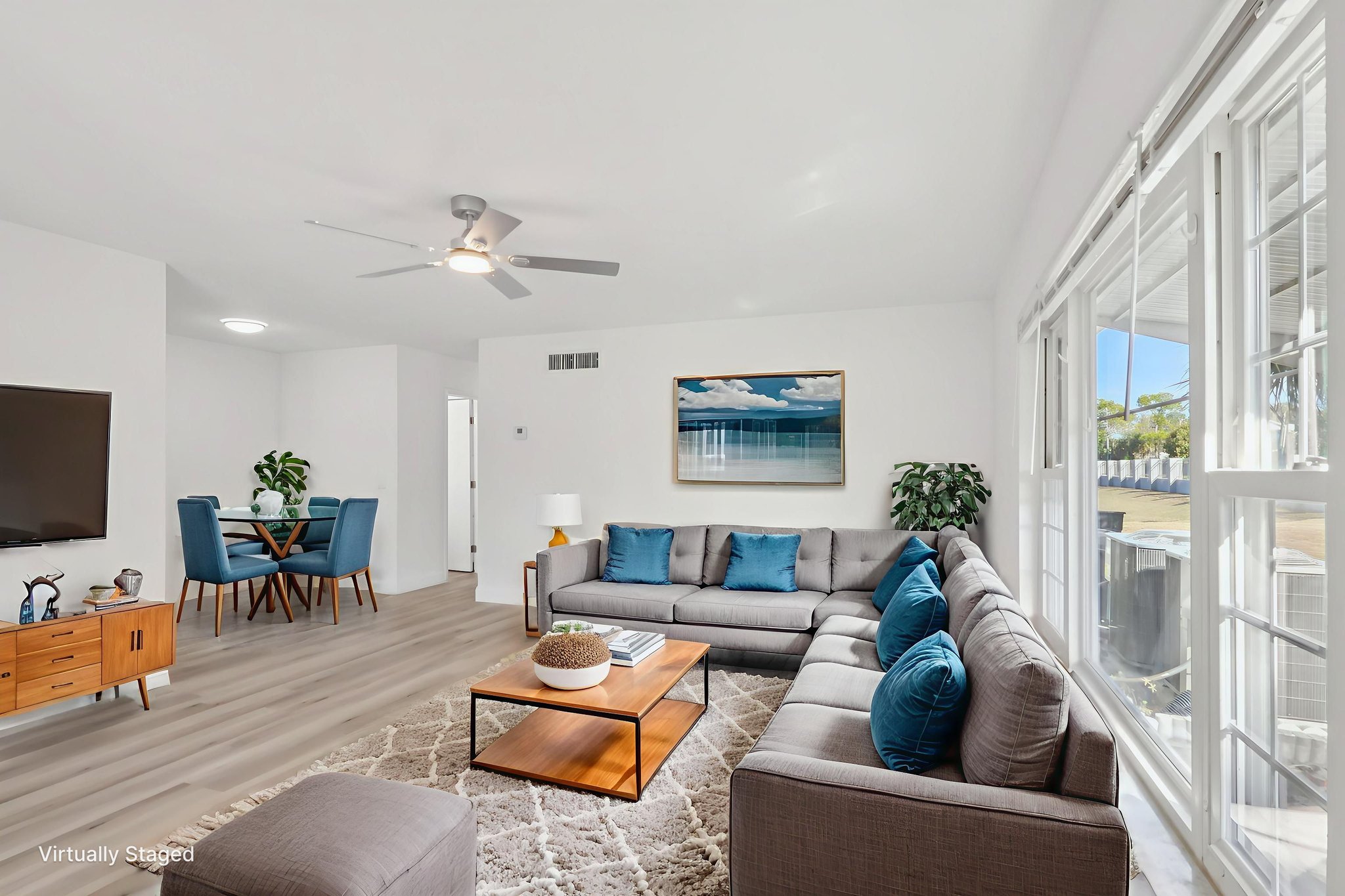 Acme Dr-S2201-008 virtually staged.jpeg