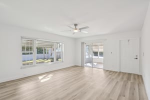 Acme Dr-S2201-005.jpg