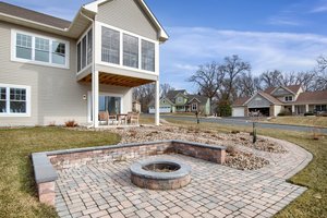 1115 10th St N, Hudson, WI 54016, USA Photo 4