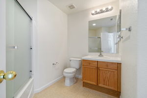  Photo 38