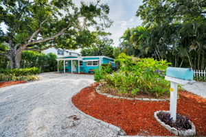 Front Exterior3