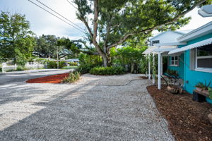 Frontyard2