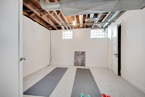  Photo 33