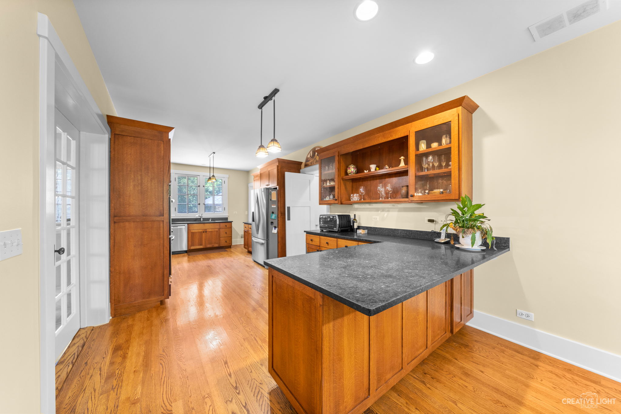 1115 N Wheaton Ave, Wheaton, IL 60187, USA Photo 9