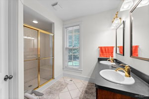 1115 N Wheaton Ave, Wheaton, IL 60187, USA Photo 13