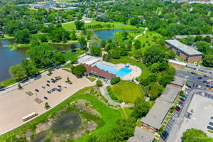 1115 N Wheaton Ave, Wheaton, IL 60187, USA Photo 31