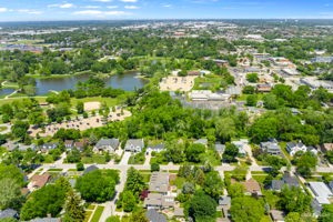 1115 N Wheaton Ave, Wheaton, IL 60187, USA Photo 30