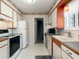  Photo 35