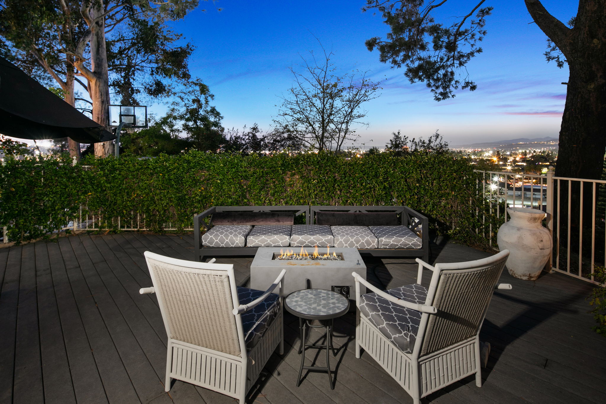 1115 S Mollison Ave-175