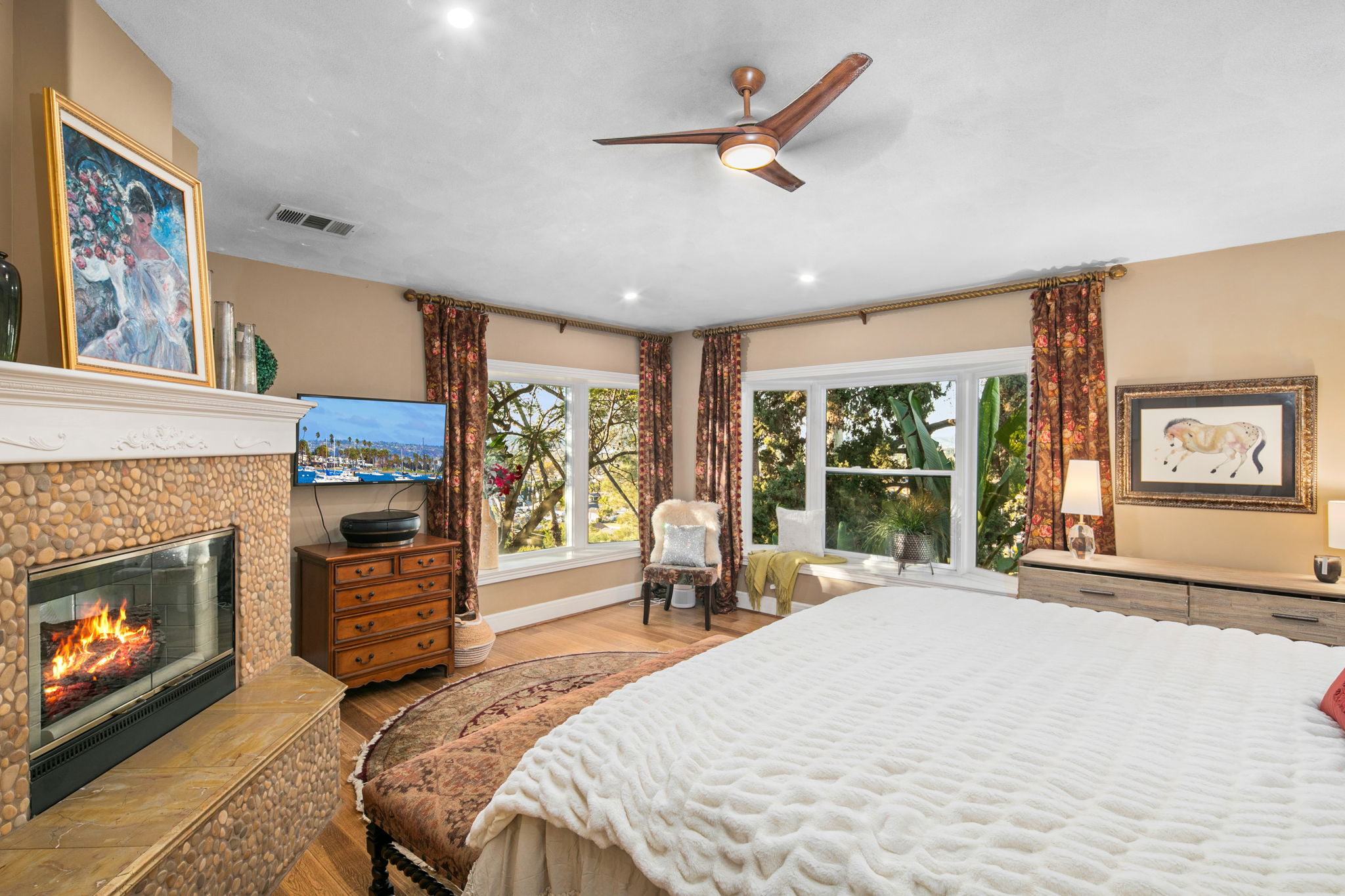 1115 S Mollison Ave-125