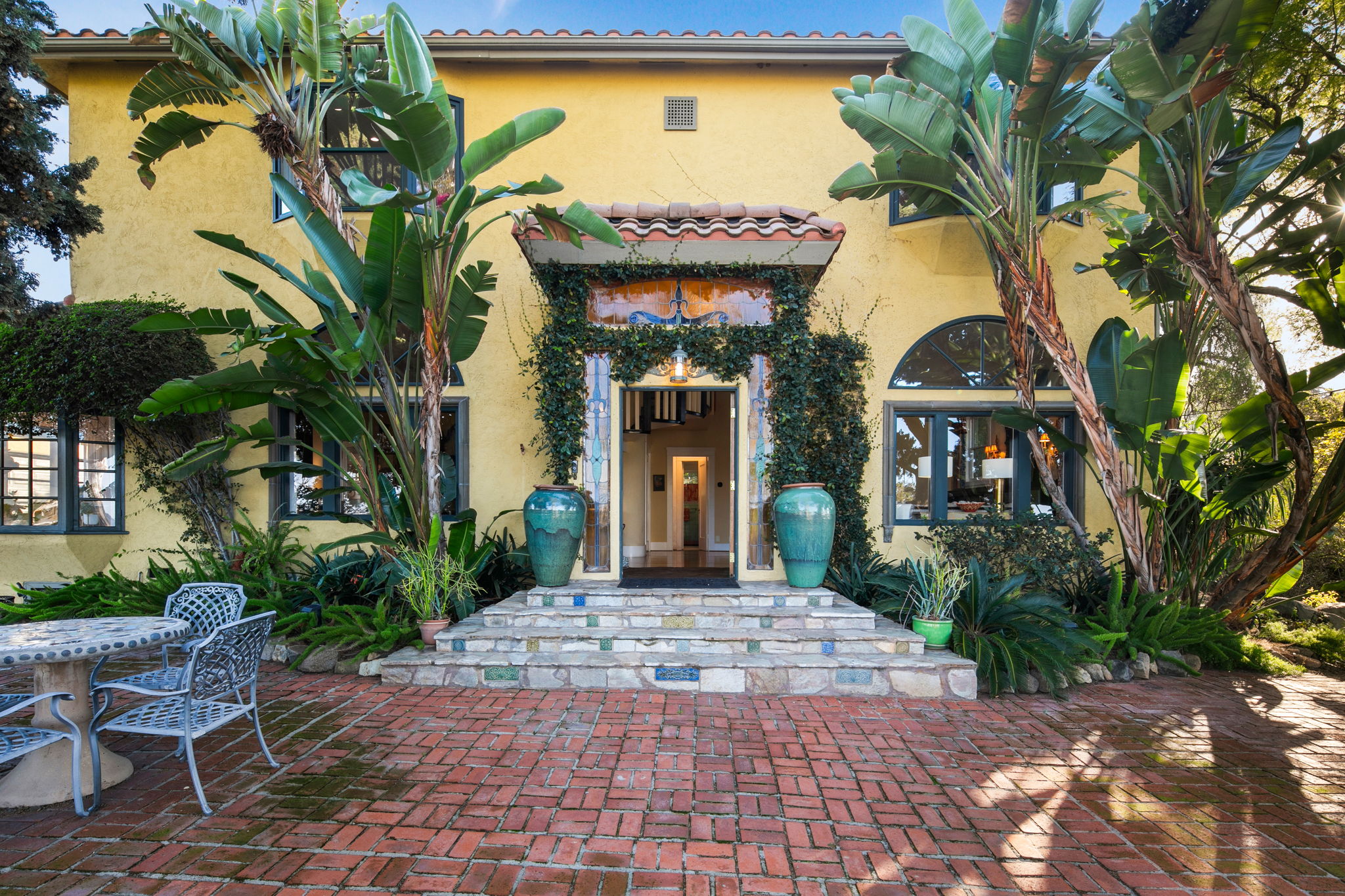 1115 S Mollison Ave-76