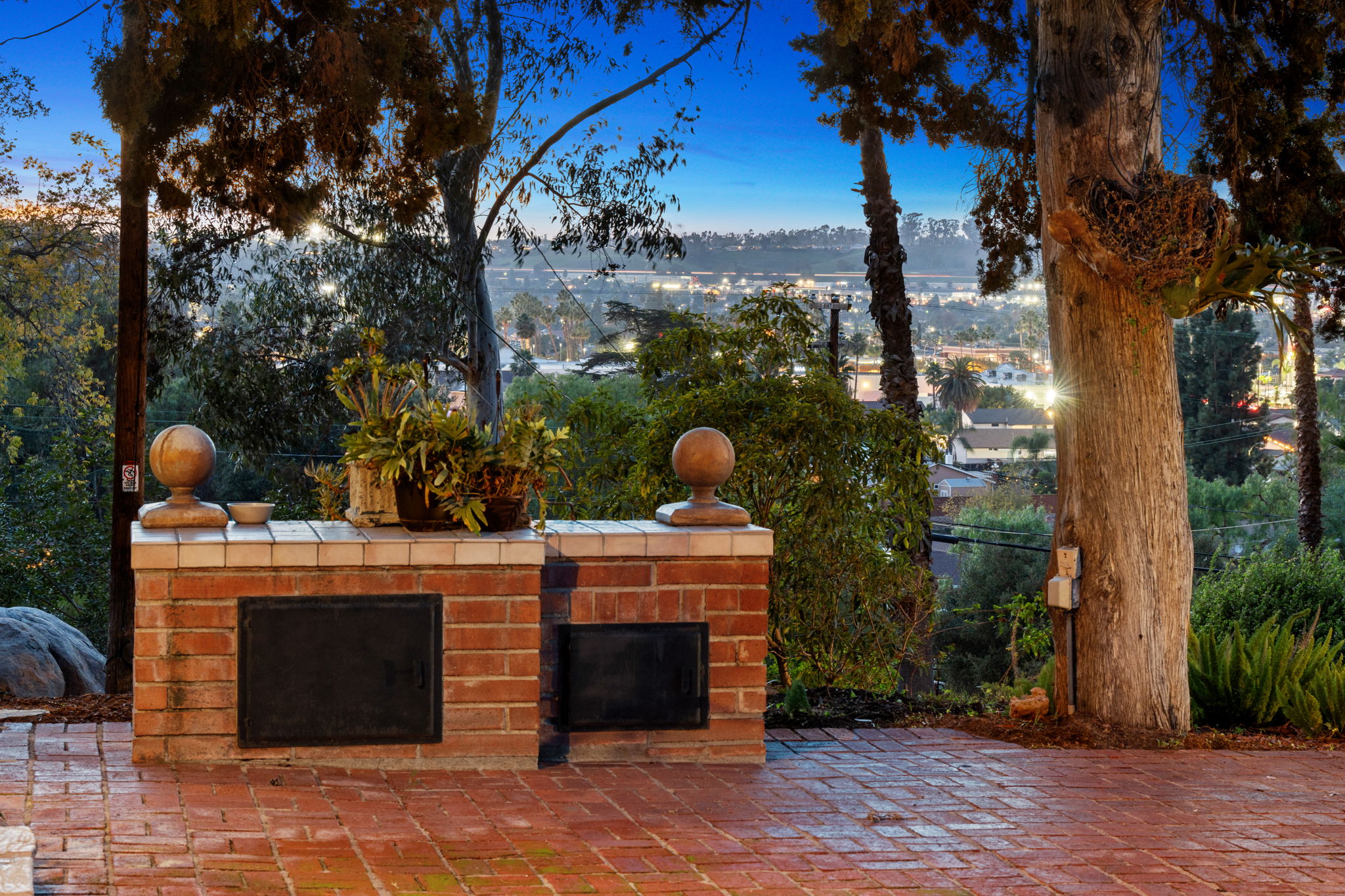 1115 S Mollison Ave-47