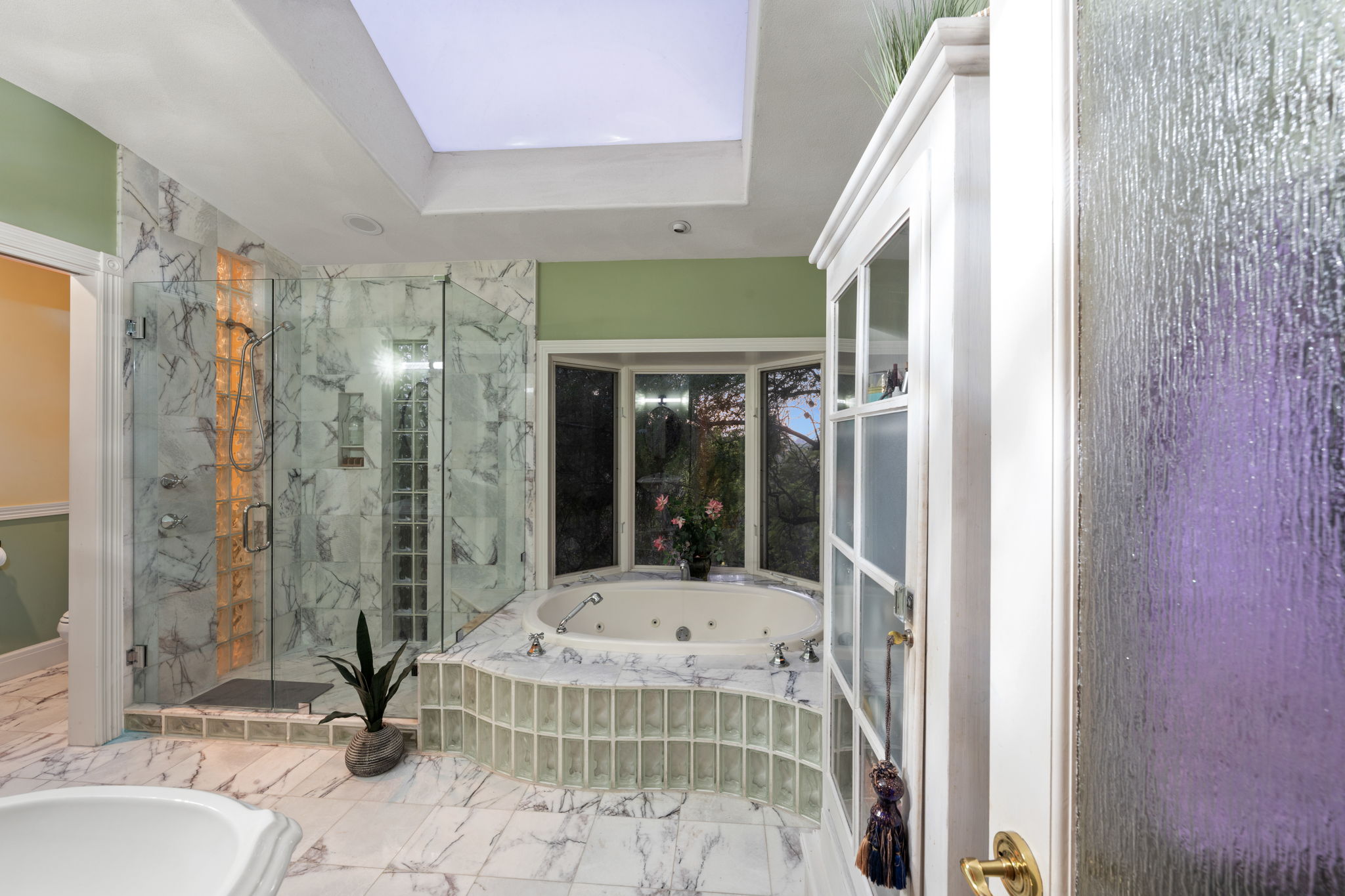 1115 S Mollison Ave-36