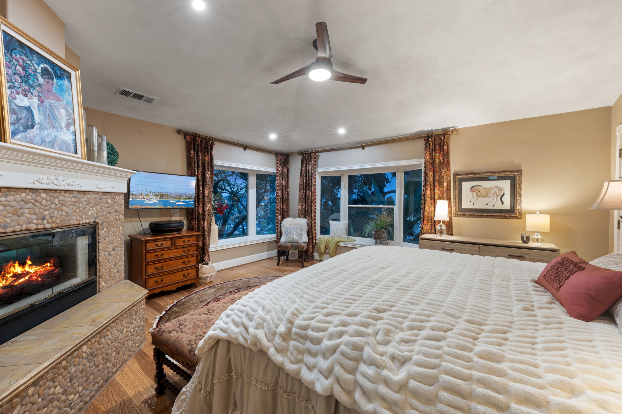 1115 S Mollison Ave-35