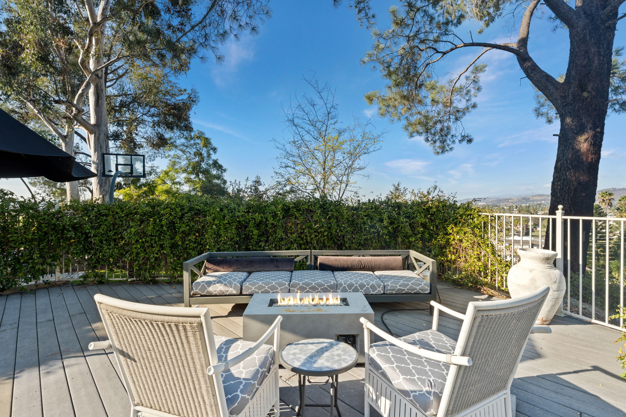 1115 S Mollison Ave-13