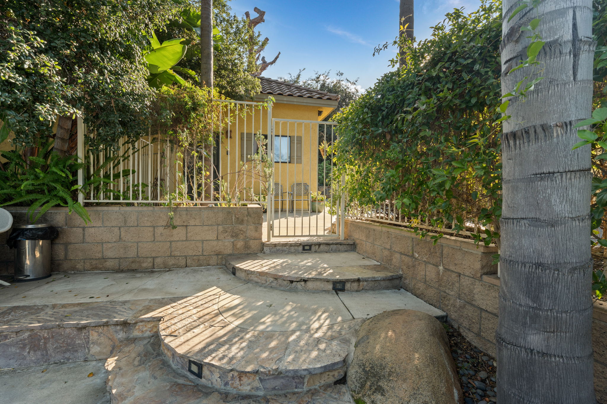 1115 S Mollison Ave-6