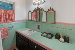 1115 S Mollison Ave-144