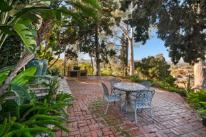 1115 S Mollison Ave-93