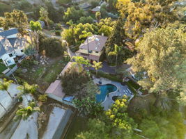 1115 S Mollison Ave-80